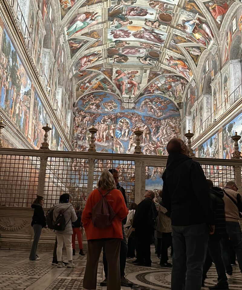 Sistine Chapel & Raphael's Rooms (3hrs)