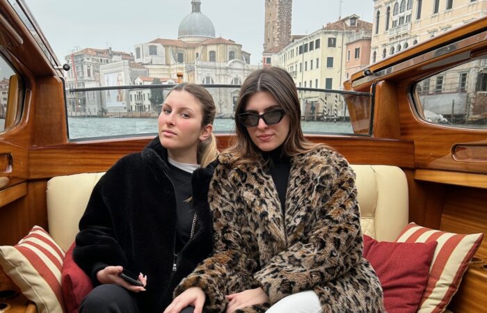 Venice Private Walking Tour & Gondola Ride (4hrs)