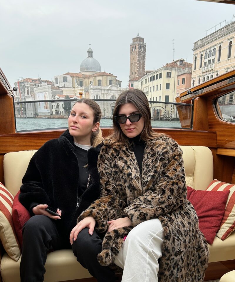 Venice Private Walking Tour & Gondola Ride (4hrs)