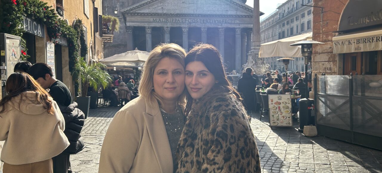Golf Cart VIP Rome Tour (3hrs) with Driver & Tour Guide