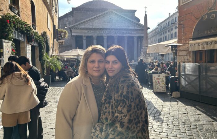 Golf Cart VIP Rome Tour (3hrs) with Driver & Tour Guide